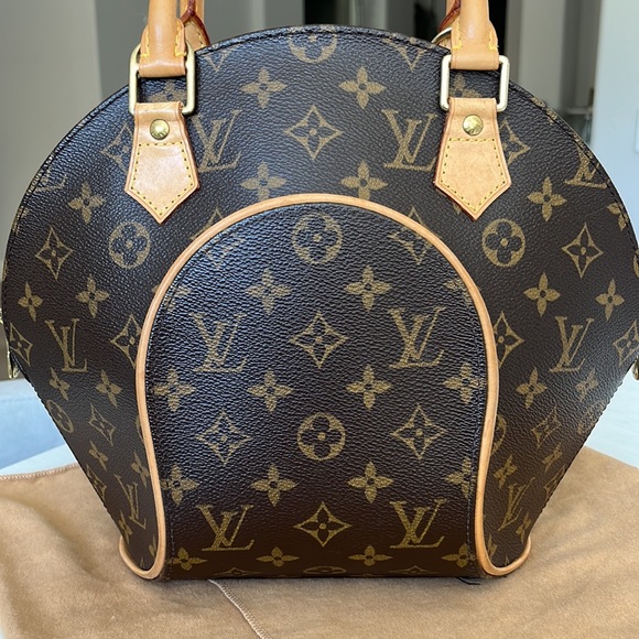 LOUIS VUITTON Monogram Ellipse MM Handbag - Picture 10 of 11